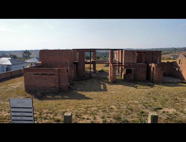 4 BEDROOM HOUSE FOR SALE IN BLUE HILLS EQUESTRIAN ESTATE